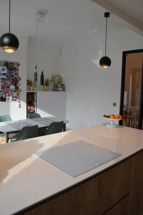 Cuisine bois et blanc, verrières noires, photo 17 sur 24