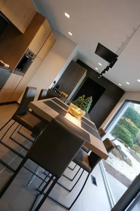 Cuisine noire, îlot table, photo 3 sur 3